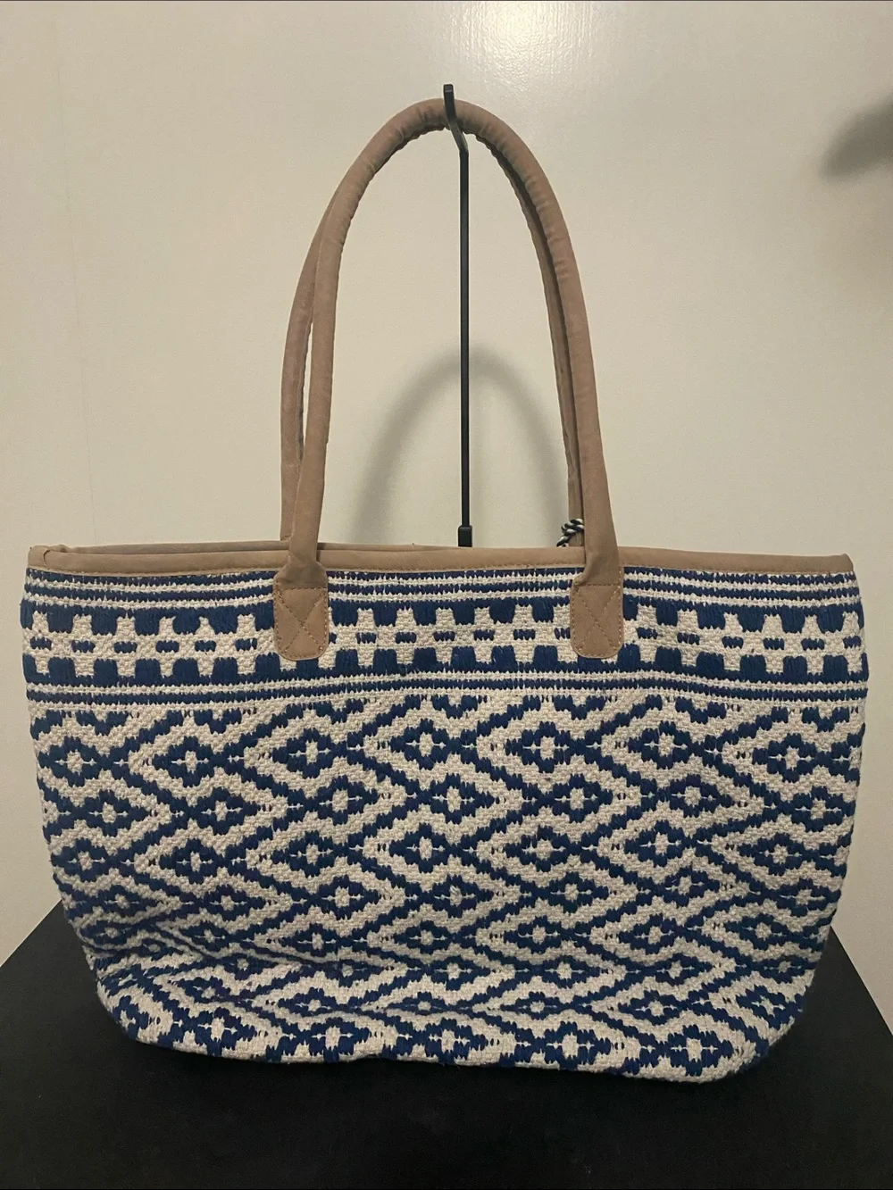 Soft Surroundings Woven Navy & Cream Tote Bag with Tassel Accent